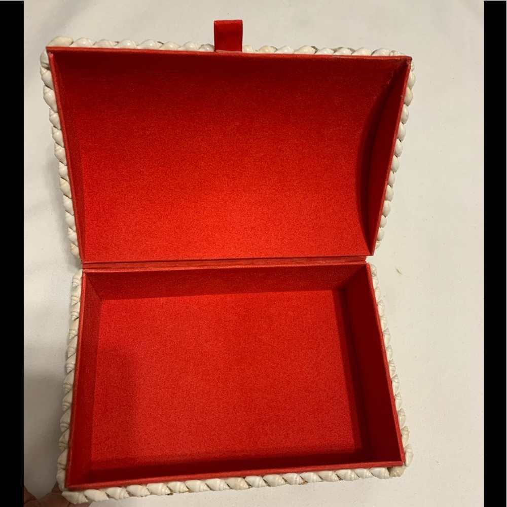 Seashell Jewelry Box - Picture 2 of 6